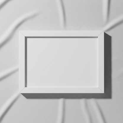 Cadre dessin enfant blanc – rangement 150 dessins, finition élégante
