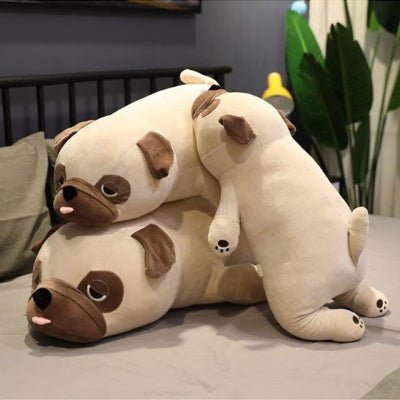 Chien en peluche douce câline avec expression souriante et oreilles tombantes, jouet rassurant